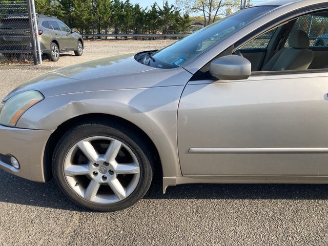 2005 NISSAN Maxima photo 3 of 19