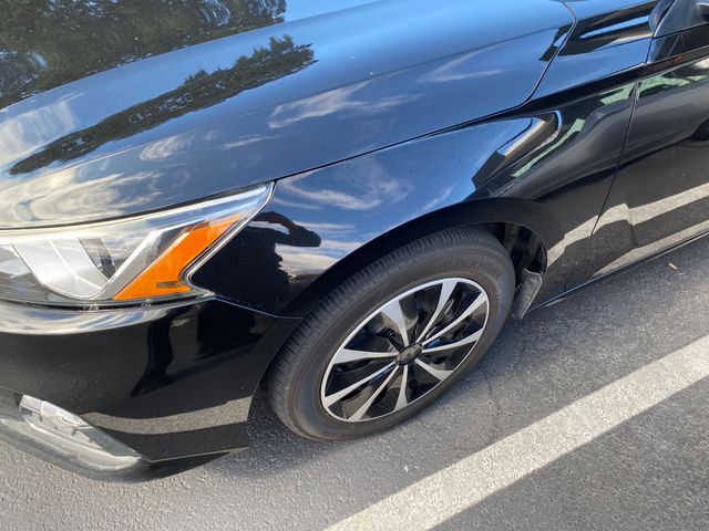 2020 NISSAN Altima photo 5 of 20