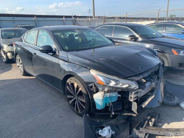 2019 NISSAN Altima photo 2 of 6