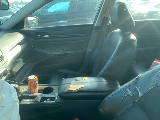 2019 NISSAN Altima photo 6 of 6