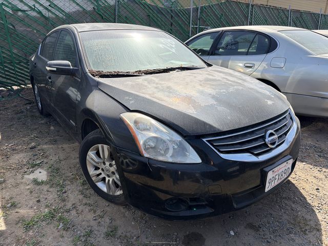 2011 Nissan Altima photo 4 of 5