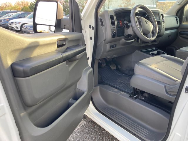 2021 NISSAN NV photo 11 of 14