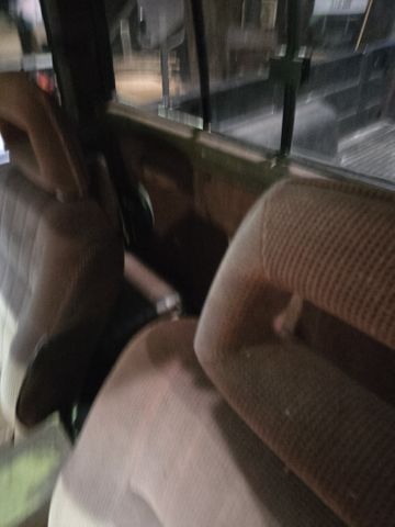 1993 NISSAN Pickup photo 5 of 13