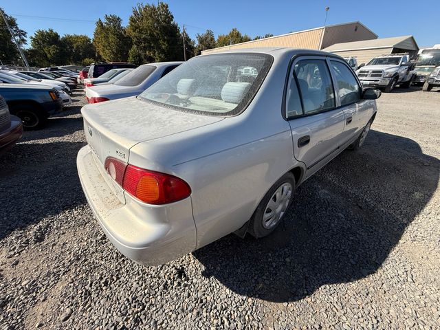 2001 TOYOTA Corolla photo 4 of 13