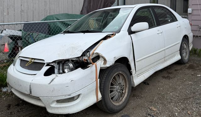 2008 TOYOTA Corolla VEHICLE STARTS AND DRIVES photo 3 of 5