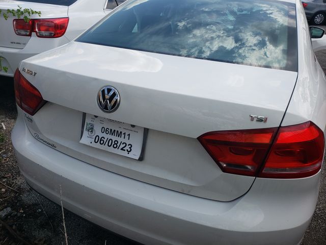 2014 VOLKSWAGEN Passat photo 5 of 9