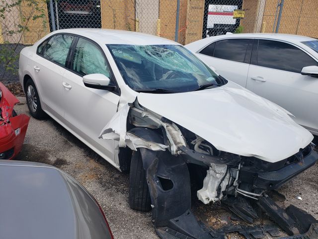 2014 VOLKSWAGEN Passat photo 3 of 9
