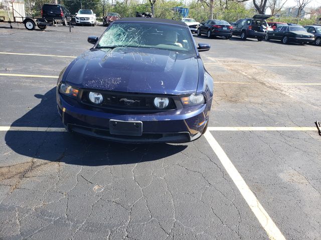2011 FORD Mustang photo 2 of 15