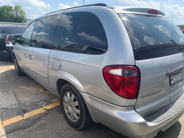 2007 CHRYSLER Town and Country photo 5 of 6