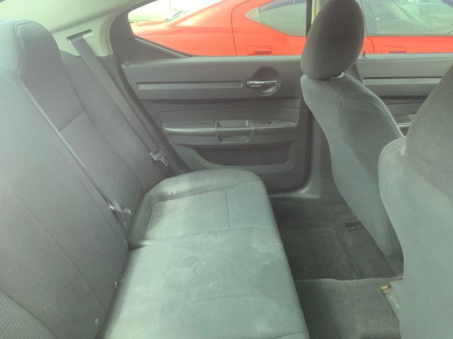 2010 DODGE Charger photo 4 of 6