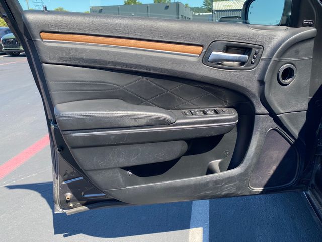 2016 CHRYSLER 300 photo 15 of 21
