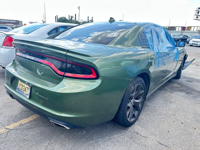 2019 DODGE Charger photo 4 of 10