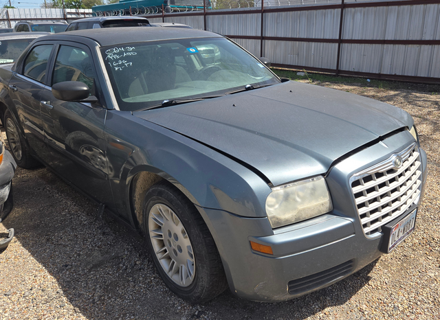 2006 CHRYSLER 300 photo 3 of 4