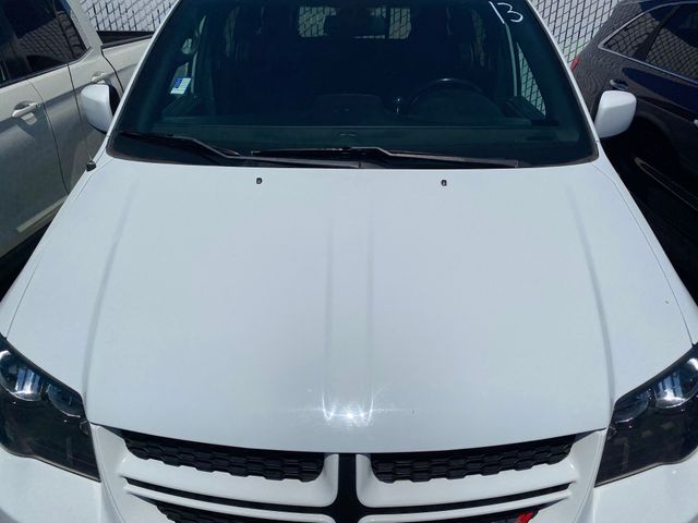 2018 DODGE Grand Caravan photo 3 of 17