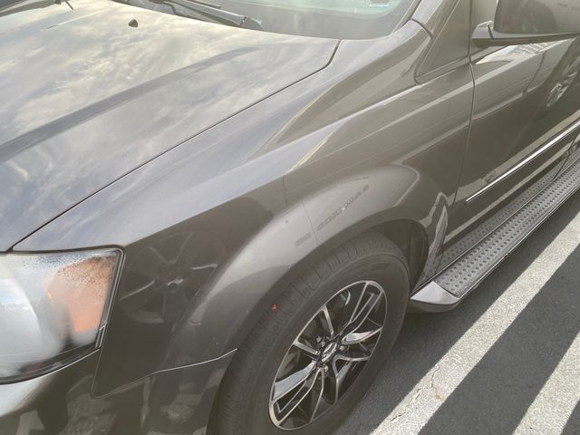 2016 DODGE Grand Caravan photo 5 of 20