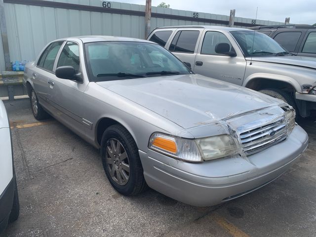2008 FORD Crown Victoria photo 2 of 4
