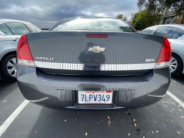 2011 Chevrolet Impala photo 12 of 22