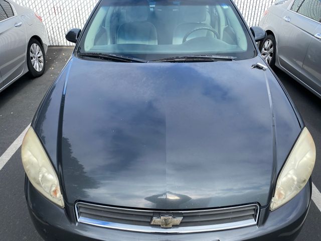 2011 Chevrolet Impala photo 4 of 22