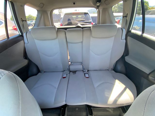 2011 TOYOTA RAV4 photo 17 of 19