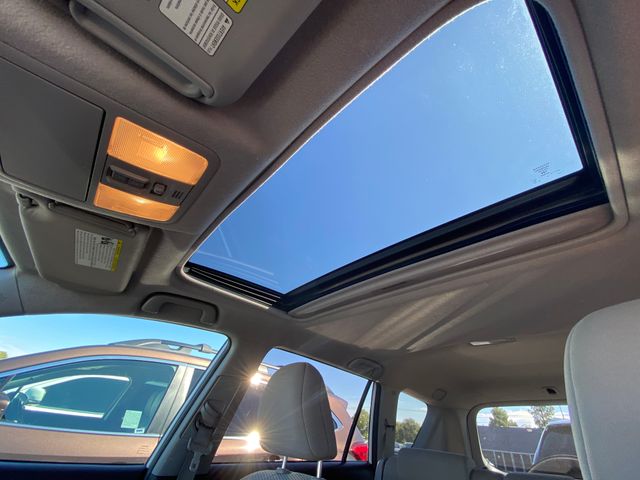 2011 TOYOTA RAV4 photo 18 of 19