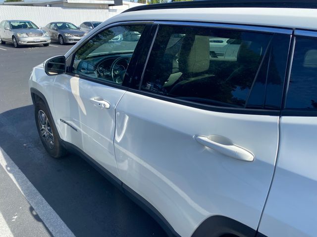 2019 Jeep Compass photo 7 of 19