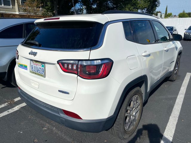 2019 Jeep Compass photo 10 of 19