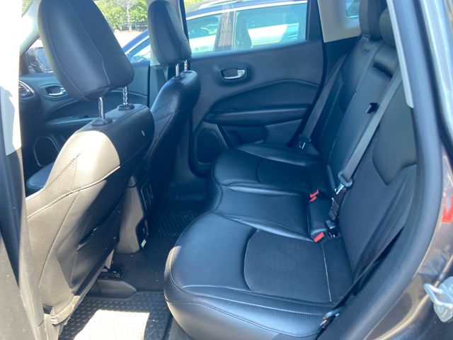 2021 Jeep Compass photo 8 of 12