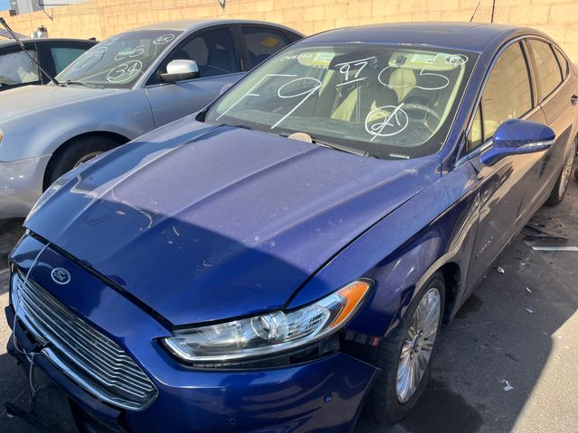 2013 Ford Fusion photo 2 of 6