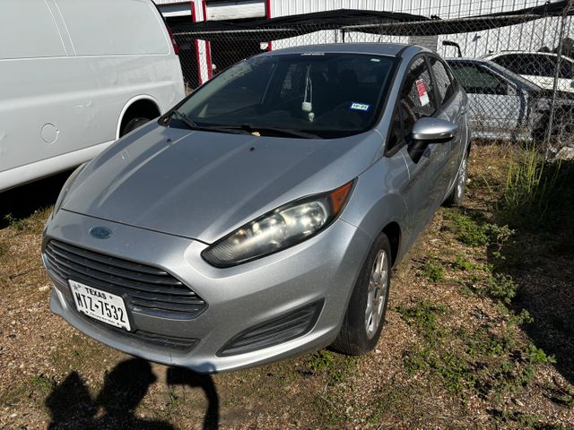 2014 FORD Fiesta photo 2 of 4