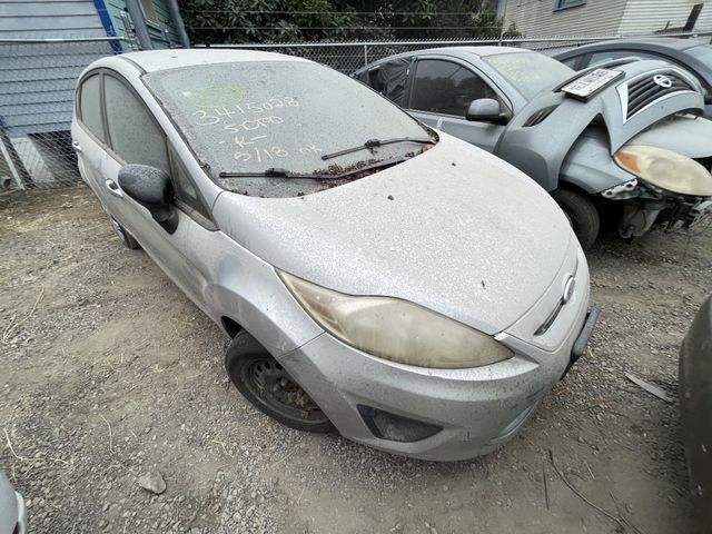 2012 Ford Fiesta photo 4 of 5