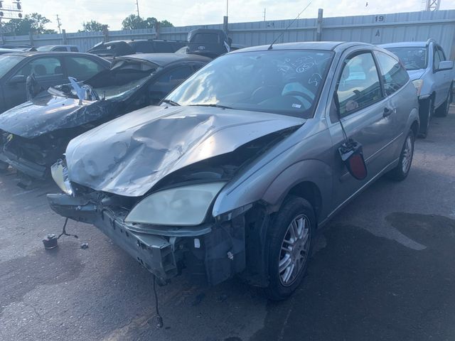 2005 FORD Focus photo 1 of 5