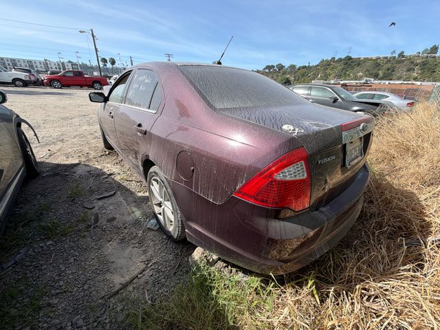 2011 Ford Fusion photo 2 of 5