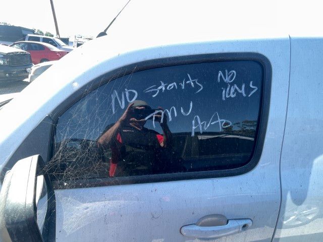 2011 Chevrolet HHR photo 5 of 5