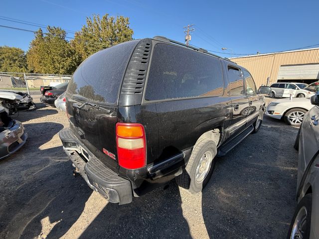 2001 GMC Yukon XL photo 4 of 11