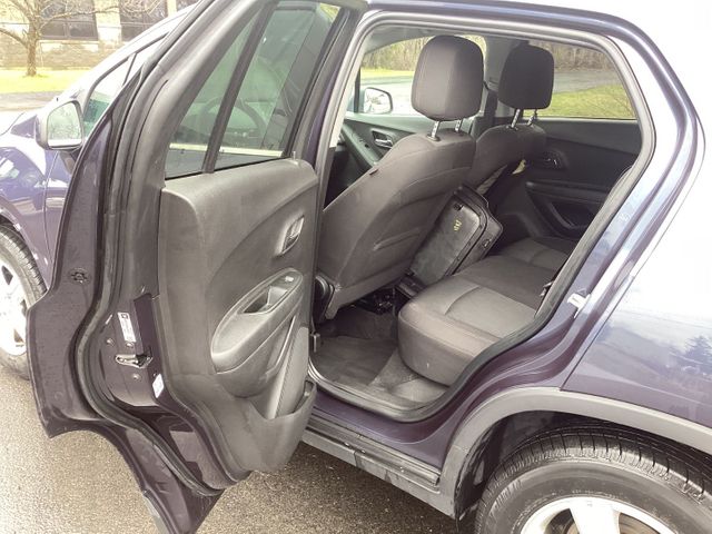 2019 CHEVROLET Trax photo 14 of 21