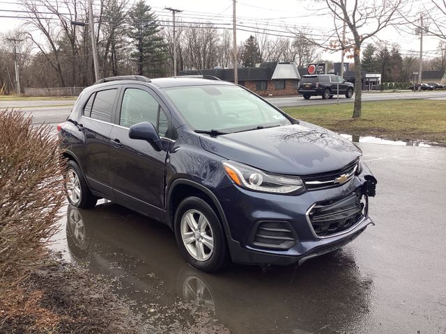 2019 CHEVROLET Trax photo 4 of 21