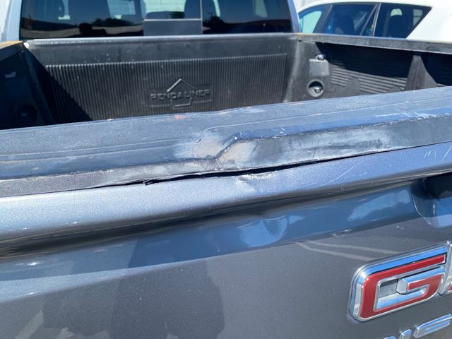 2019 GMC Sierra photo 10 of 21