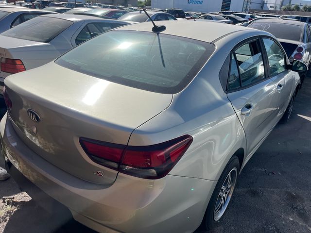 2018 Kia Rio photo 6 of 6