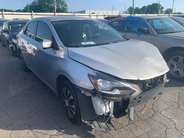 2019 NISSAN Sentra photo 2 of 6