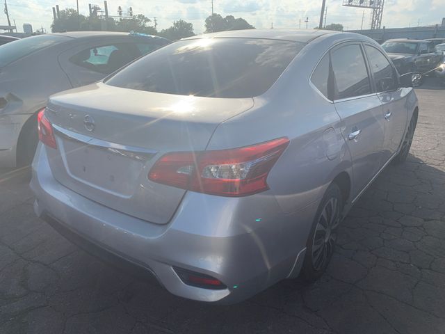 2019 NISSAN Sentra photo 4 of 6