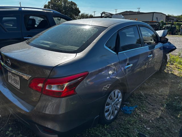2019 NISS Sentra photo 3 of 4
