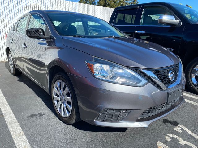2019 Nissan Sentra photo 4 of 23