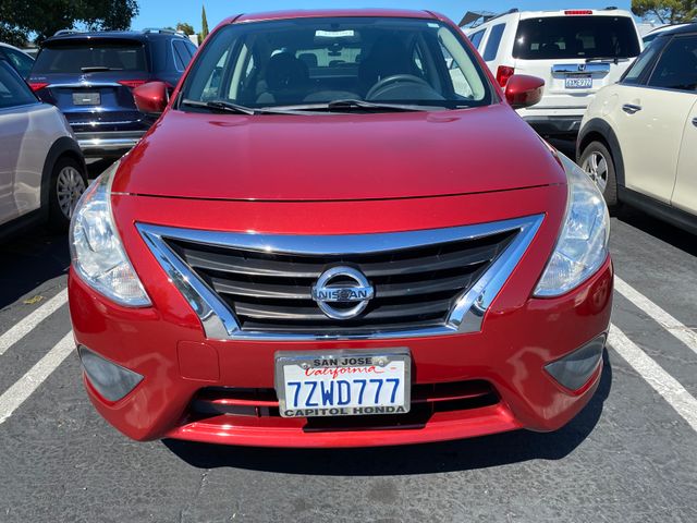 2015 NISSAN Versa photo 2 of 16