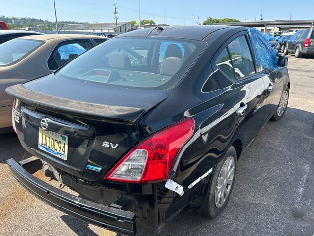 2012 NISSAN Versa photo 3 of 4