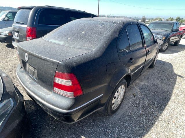 2004 Volkswagen Jetta photo 3 of 5