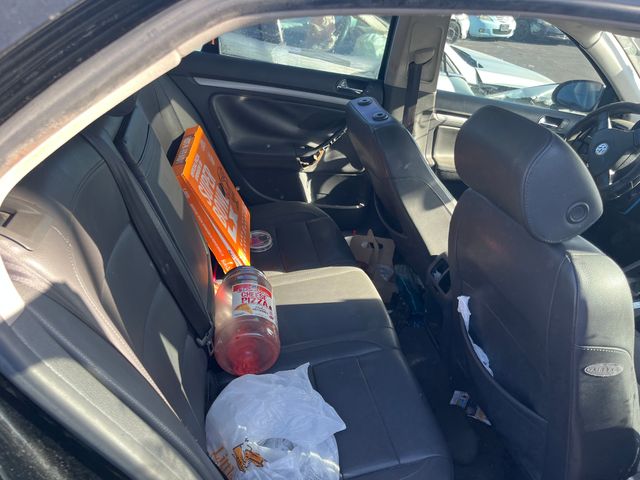 2005 Volkswagen New Jetta photo 4 of 6