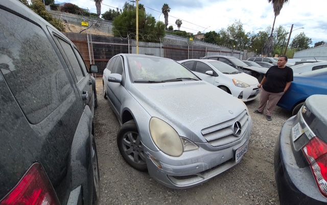 2007 Mercedes-Benz R350 photo 4 of 5