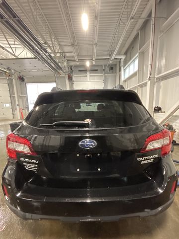 2015 SUBARU Outback photo 3 of 8