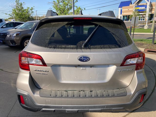 2018 SUBARU Outback photo 5 of 14