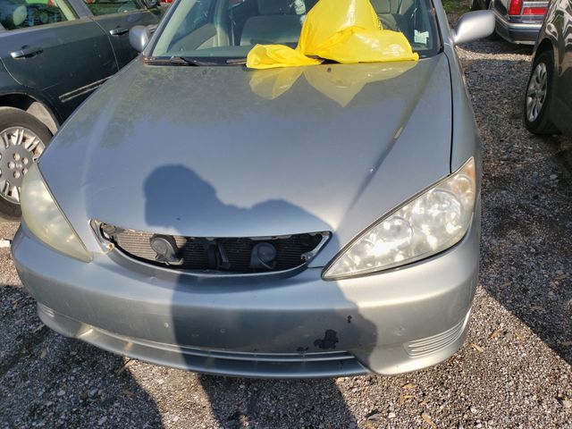 2005 TOYOTA Camry photo 2 of 7